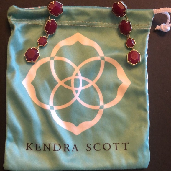 Kendra Scott maroon drop earrings - Picture 5 of 5